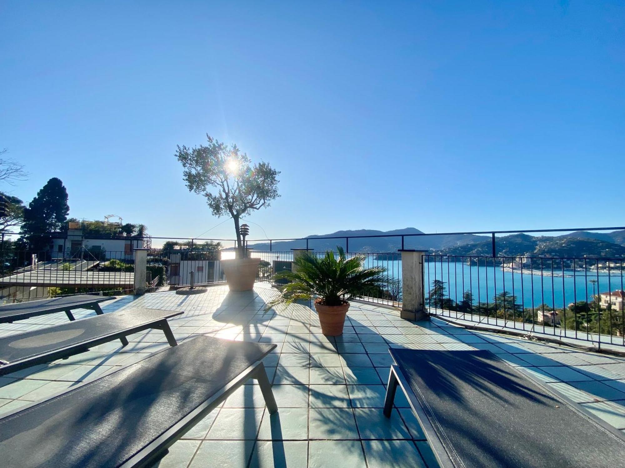 Welcome Riviera - Paradiso 12-Ultimo Restauro Nel 2025-Vista Mare Stupenda-Balcone Con Vista Meravigliosa Piu' Terrazza Solarium Sovrastante Di 70 Mq Esterna Rapallo Extérieur photo