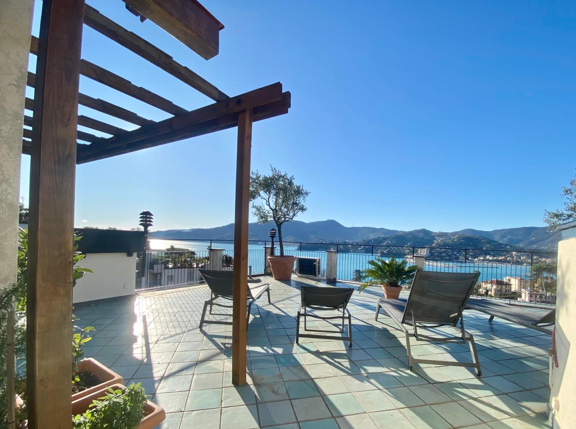 Welcome Riviera - Paradiso 12-Ultimo Restauro Nel 2025-Vista Mare Stupenda-Balcone Con Vista Meravigliosa Piu' Terrazza Solarium Sovrastante Di 70 Mq Esterna Rapallo Extérieur photo